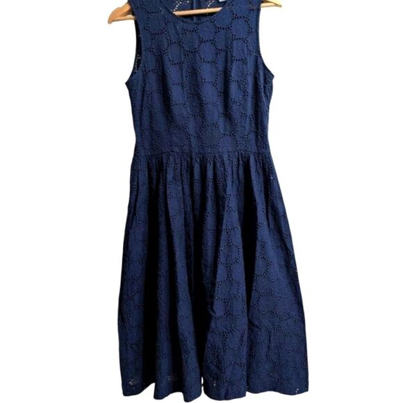 French Connection fit and flare cotton Embroidered Eyelet navy midi dres… - Picture 6 of 16